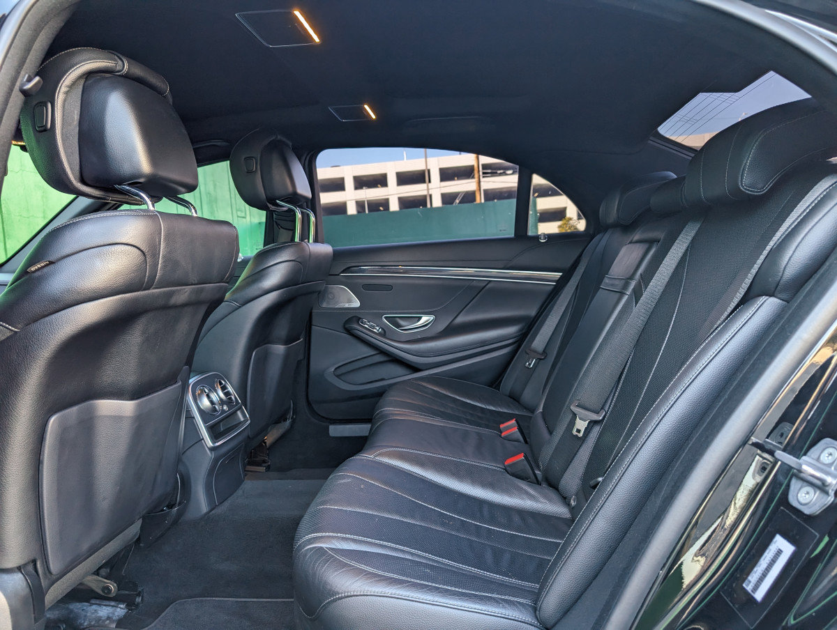 Used 2020 Mercedes-Benz S 450 Sedan image 19