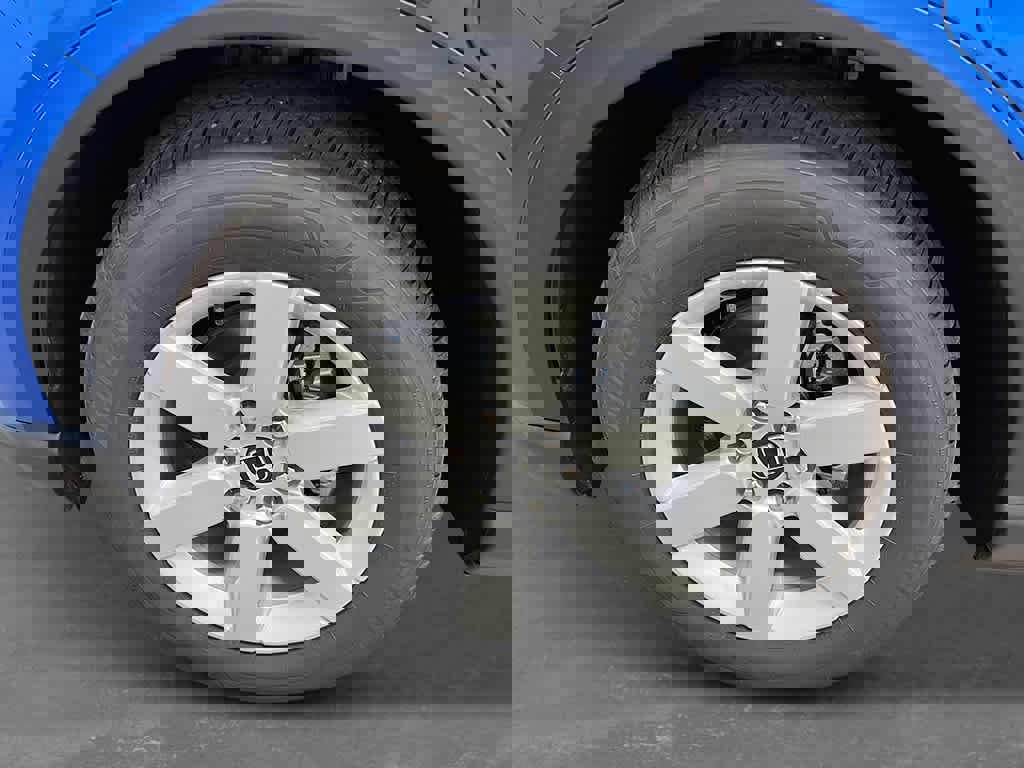 New 2025 Honda Prologue EX image 9