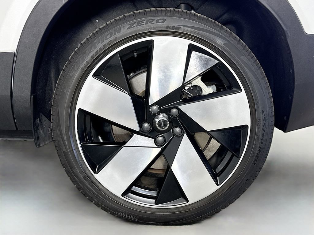Certified 2023 Volvo C40 P8 Recharge Ultimate w/ Protection Package Premier image 33