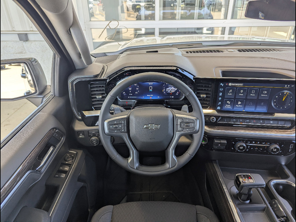 New 2026 Chevrolet Silverado 1500 RST w/ Redline Edition AWD/4WD image 3