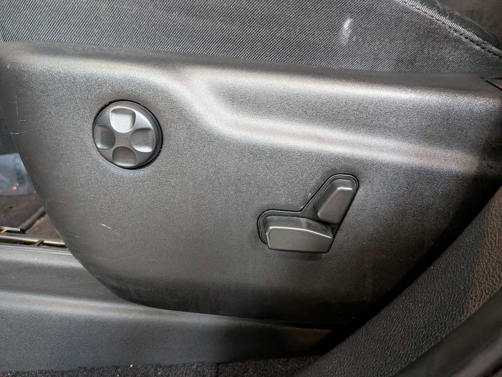 Used 2021 Jeep Grand Cherokee Laredo X image 16