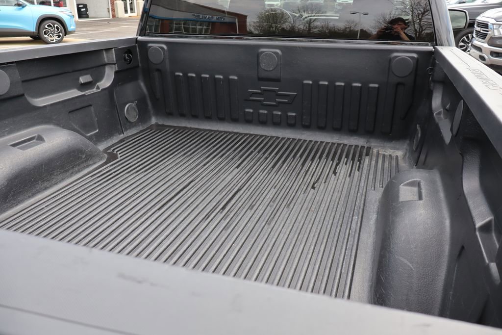 Used 2018 Chevrolet Silverado 1500 LT w/ All Star Edition image 33