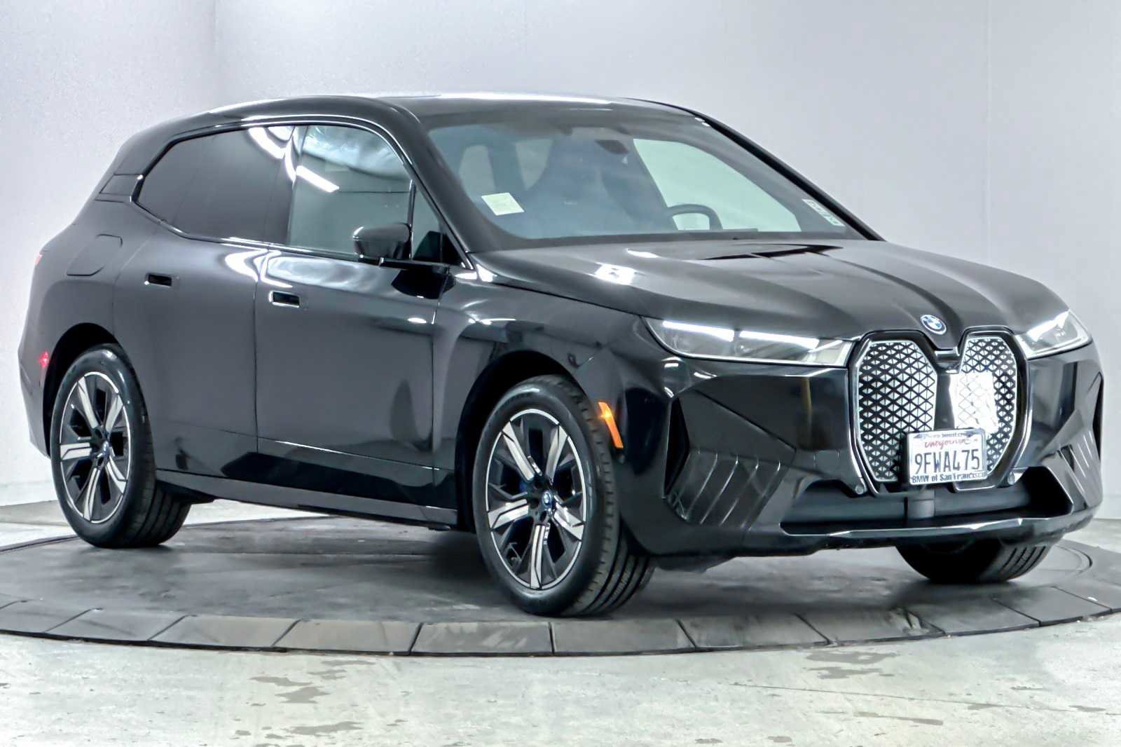 Used 2024 BMW iX xDrive50 w/ Sport Package image 9