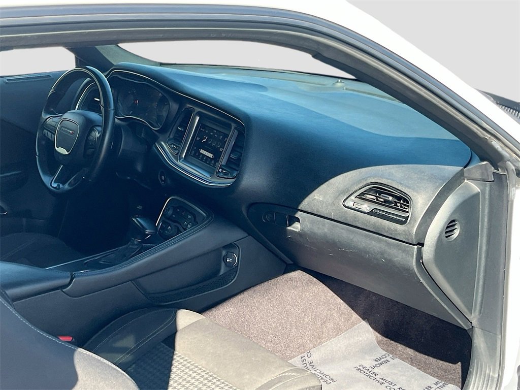 Used 2018 Dodge Challenger SXT w/ Blacktop Package image 27