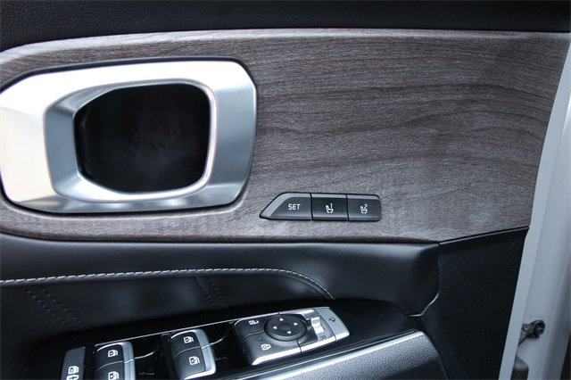 Used 2022 Kia Sorento SX Prestige image 14