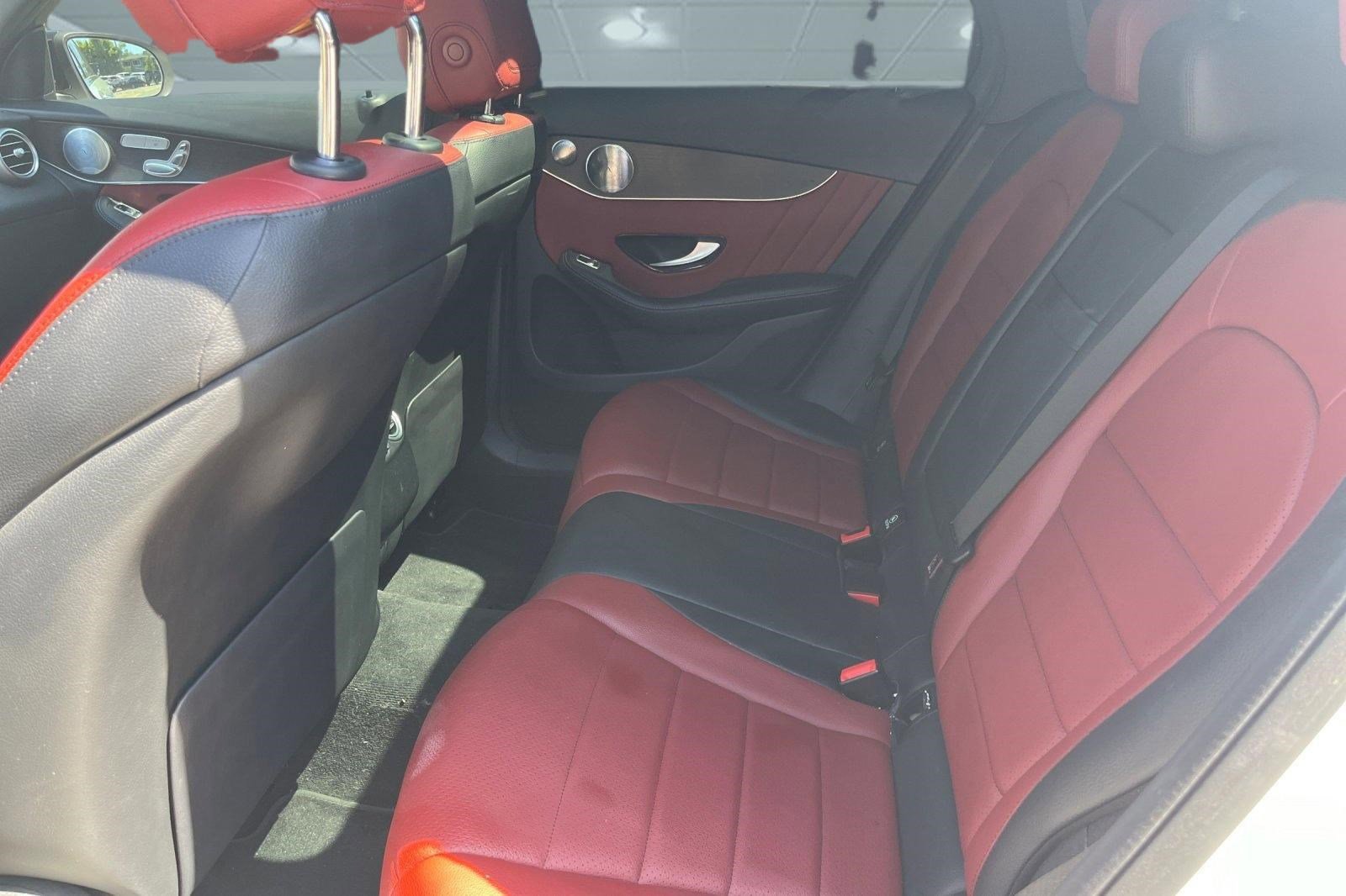 Used 2021 Mercedes-Benz GLC 300 4MATIC image 7