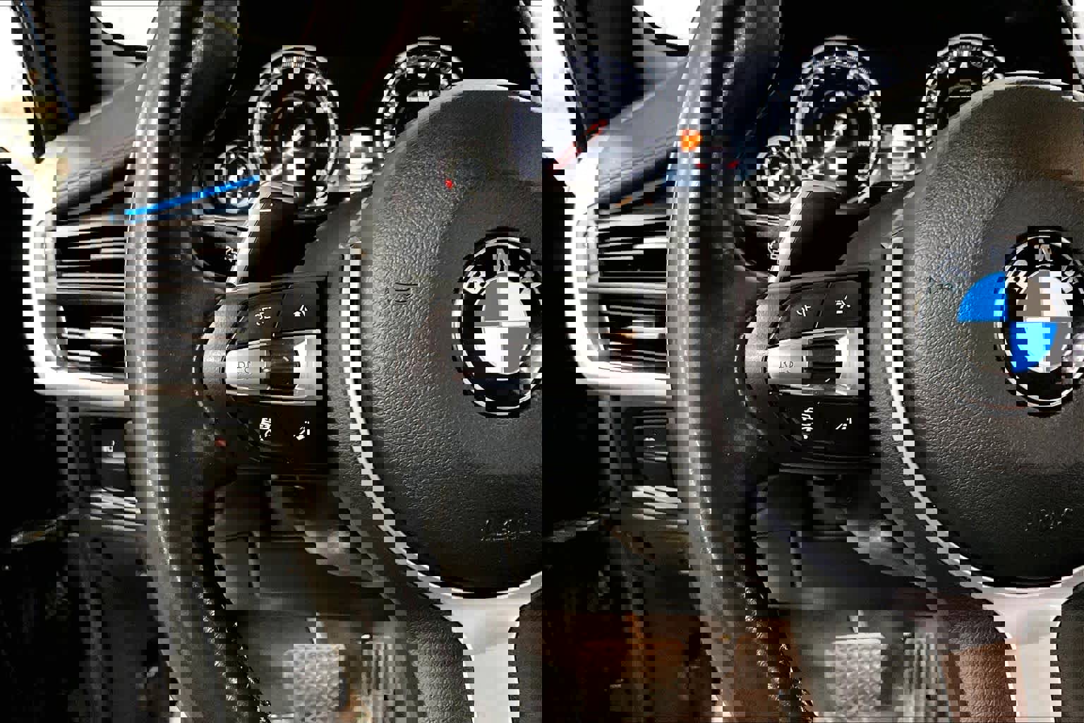 Used 2019 BMW X6 xDrive35i w/ M Sport Package image 24