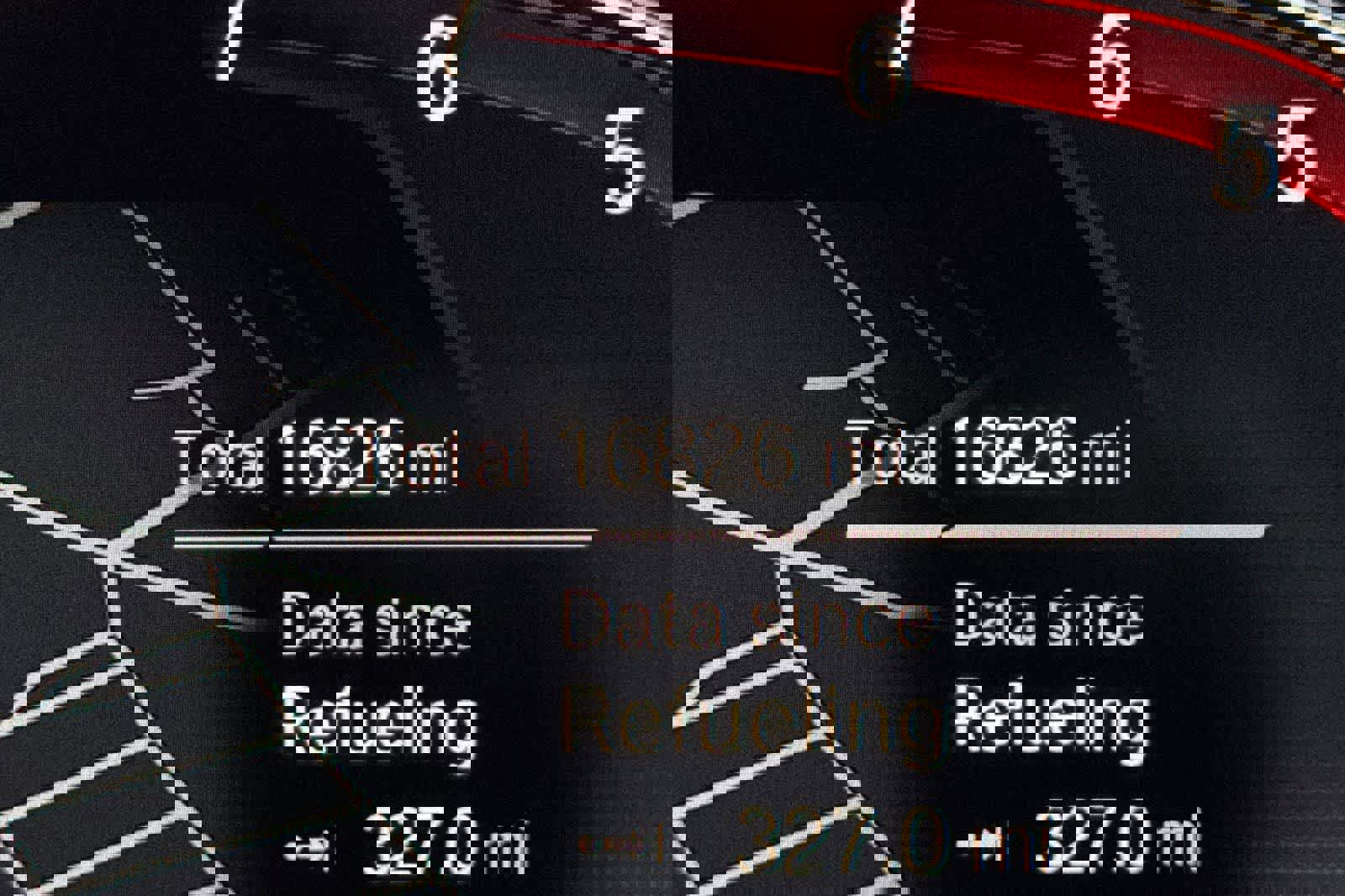 Used 2023 BMW 530e w/ Convenience Package image 25