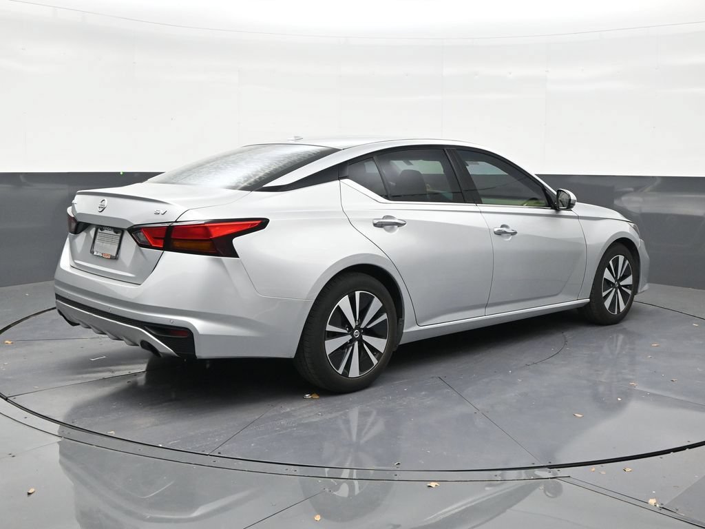 Used 2019 Nissan Altima 2.5 SV FWD image 5