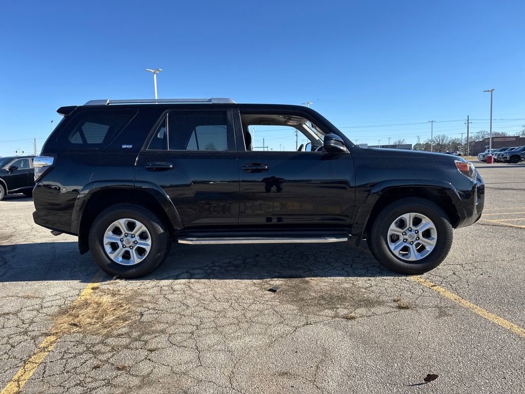 Used 2018 Toyota 4Runner SR5 image 7