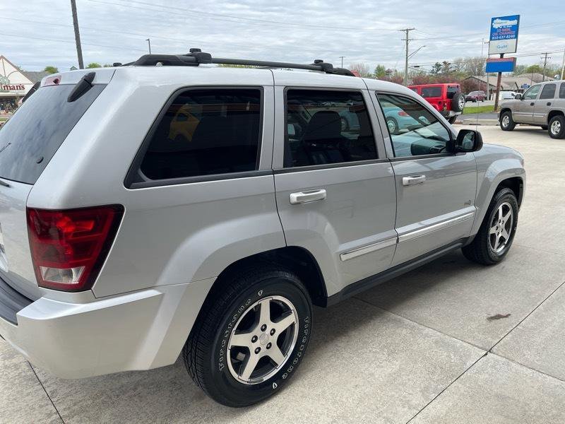 Used 2006 Jeep Grand Cherokee Laredo AWD/4WD image 9