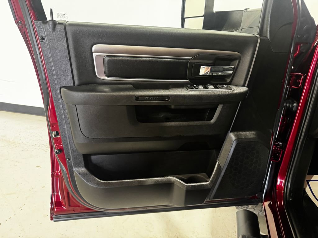 Used 2022 RAM 1500 Classic Warlock image 17