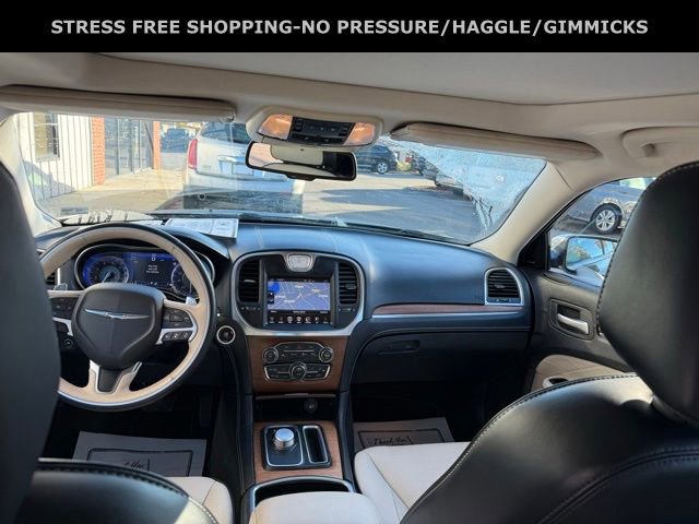 Used 2016 Chrysler 300 C Platinum w/ Safetytec Plus Group image 33