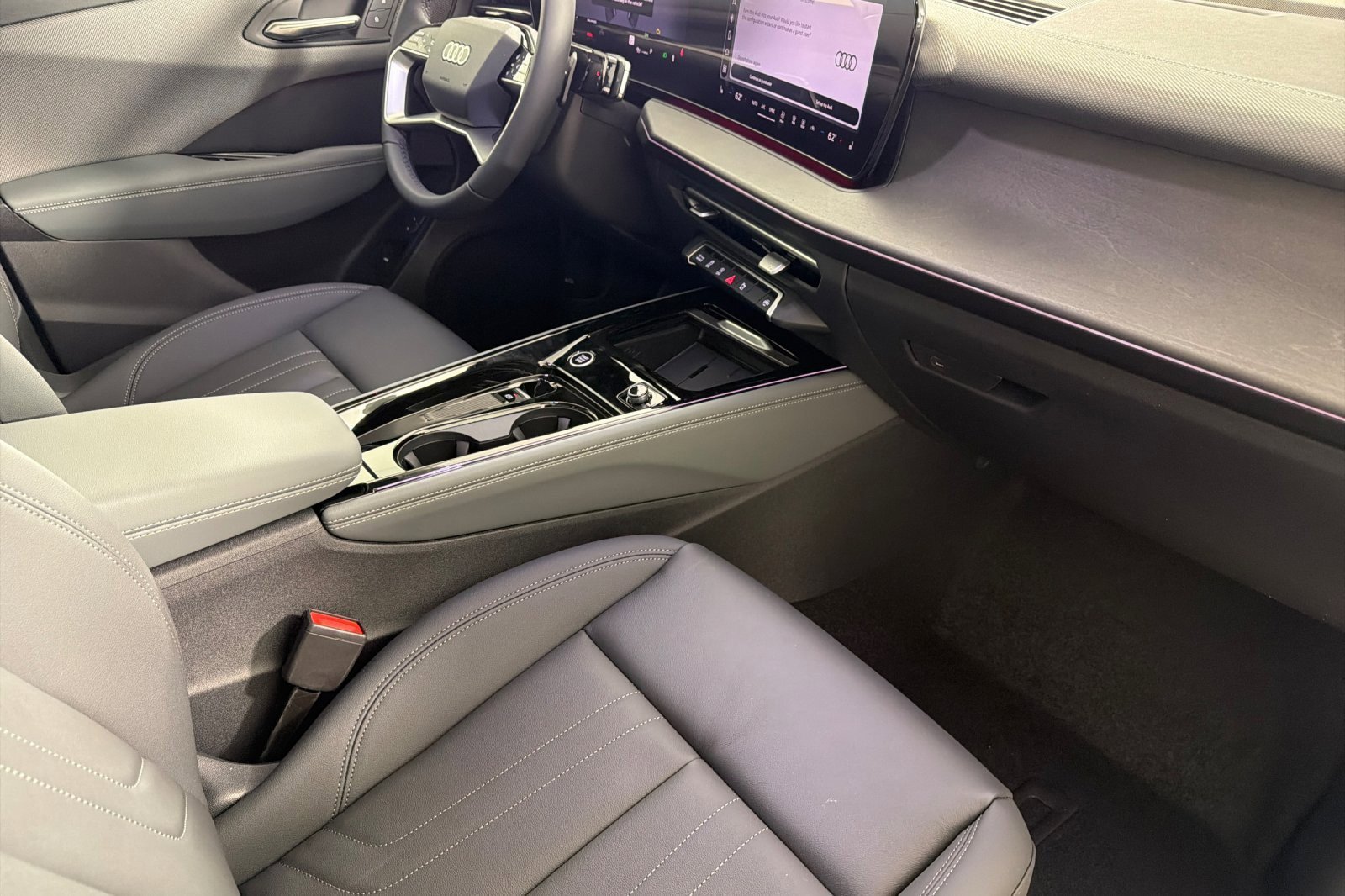 New 2026 Audi Q3 quattro 2.0T AWD/4WD image 15
