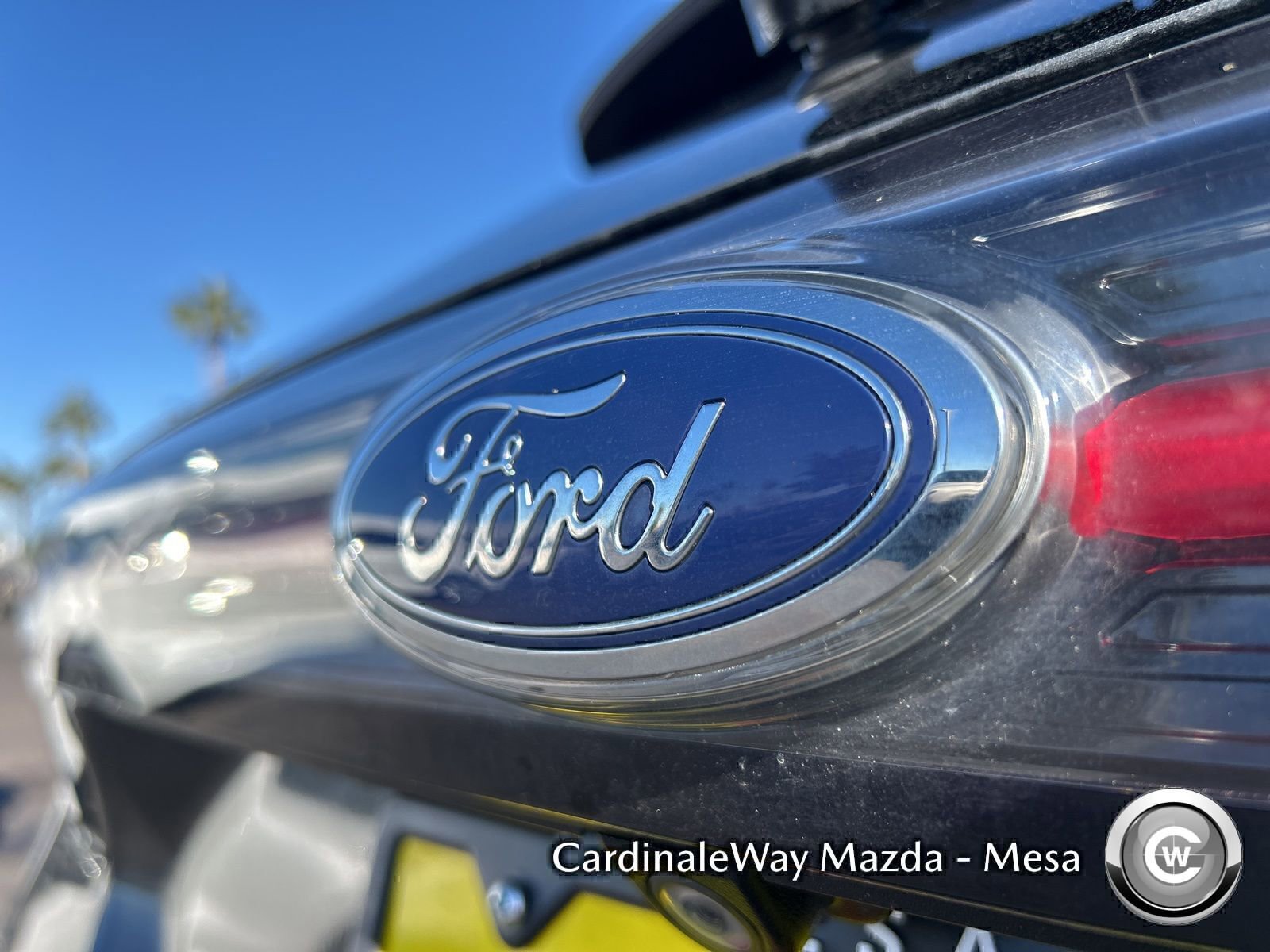 Used 2015 Ford Edge Titanium w/ Equipment Group 301A image 8