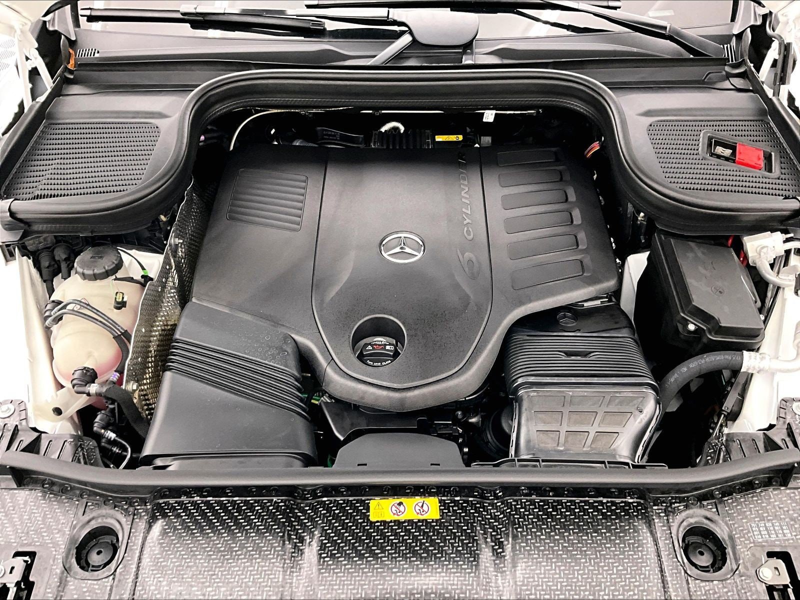 Used 2026 Mercedes-Benz GLS 450 4MATIC image 9