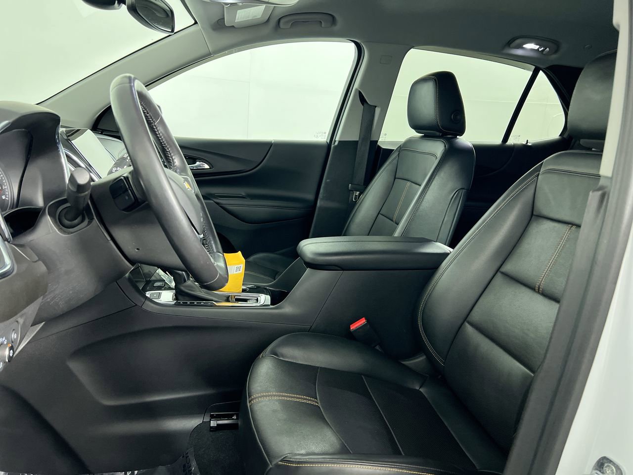 Used 2022 Chevrolet Equinox Premier AWD/4WD image 12