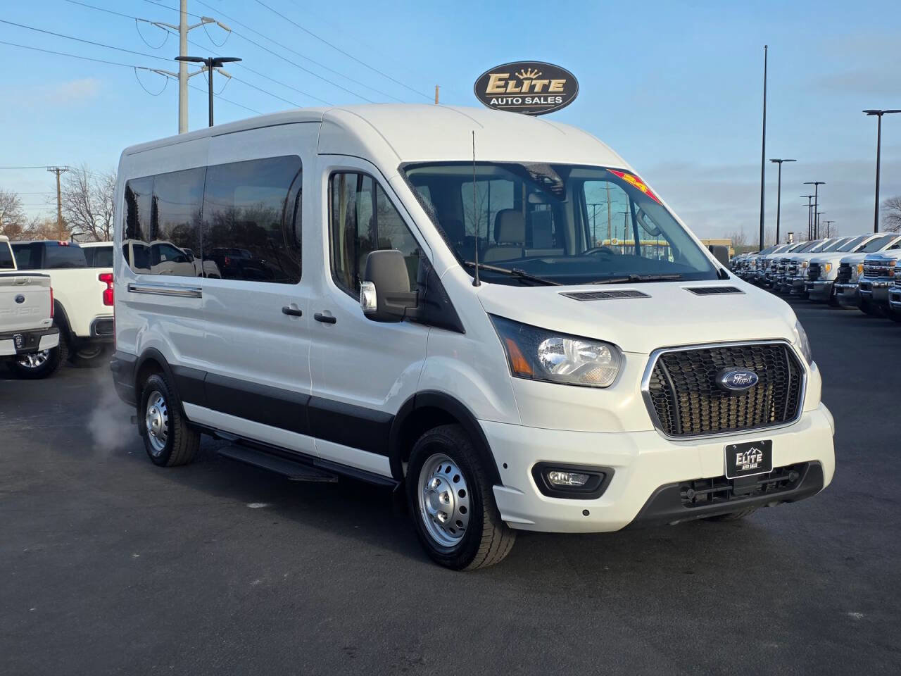 Used 2024 Ford Transit 350 XLT image 3