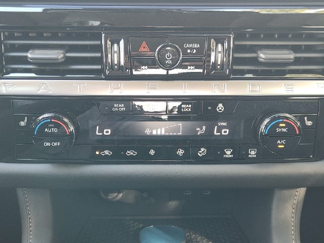 New 2026 Nissan Pathfinder SL w/ SL Premium Package FWD image 18