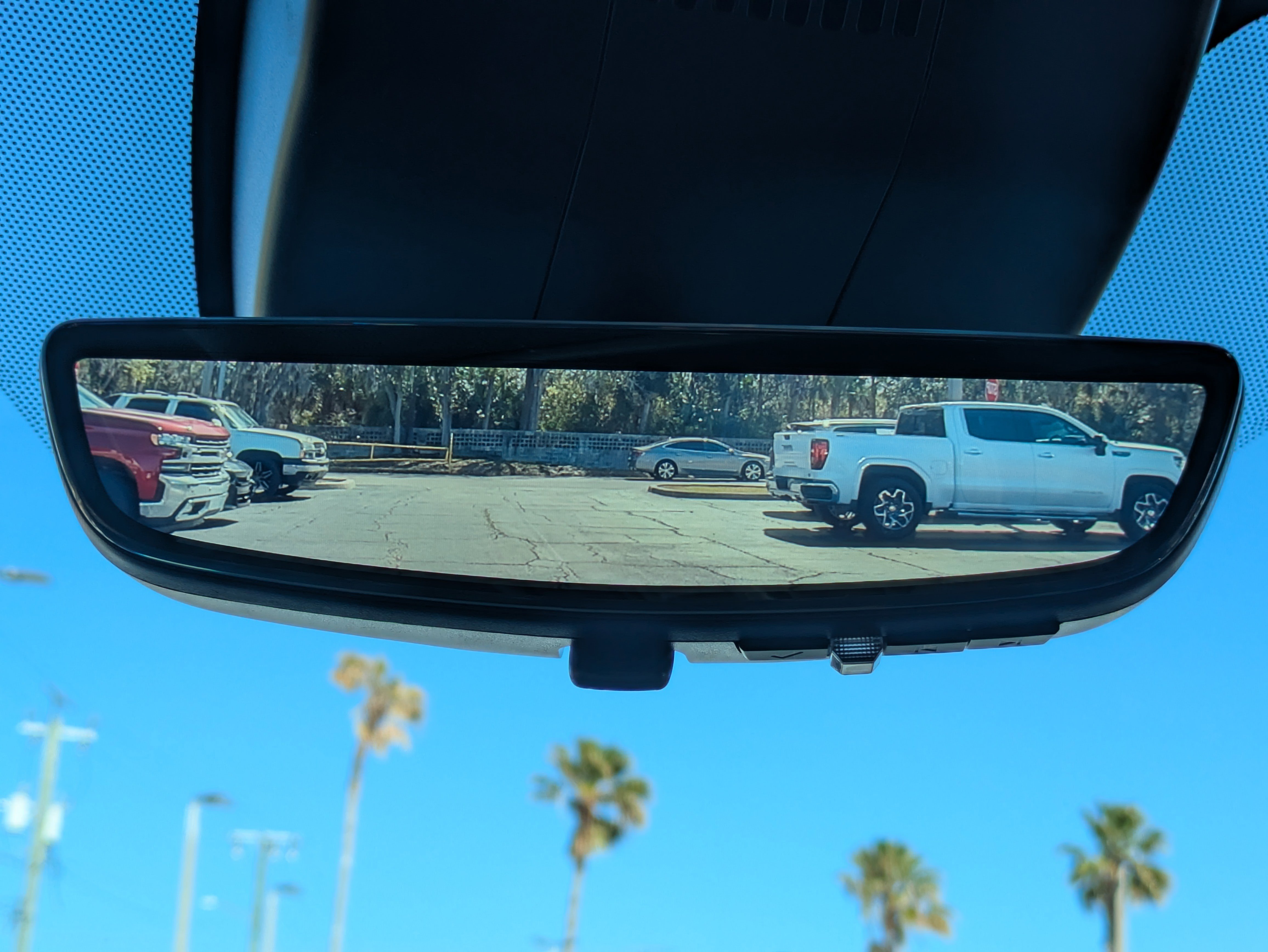 Certified 2024 GMC Yukon Denali Ultimate image 32