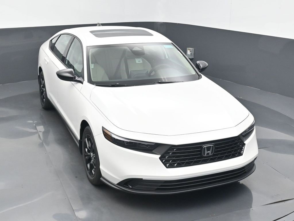 New 2025 Honda Accord SE image 3