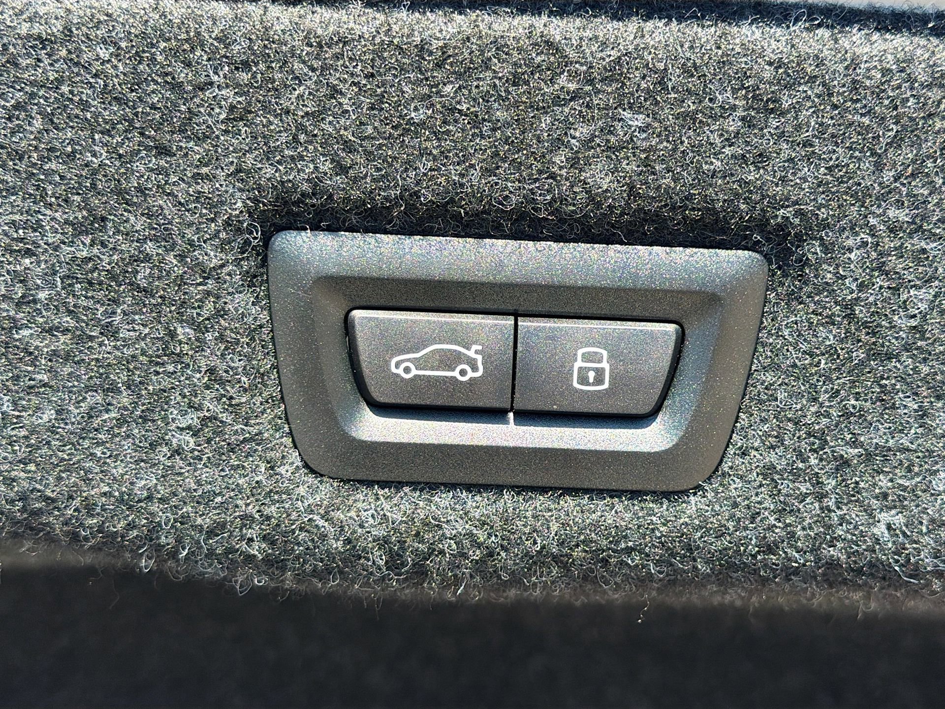 Used 2026 BMW 530i w/ Premium Package image 15