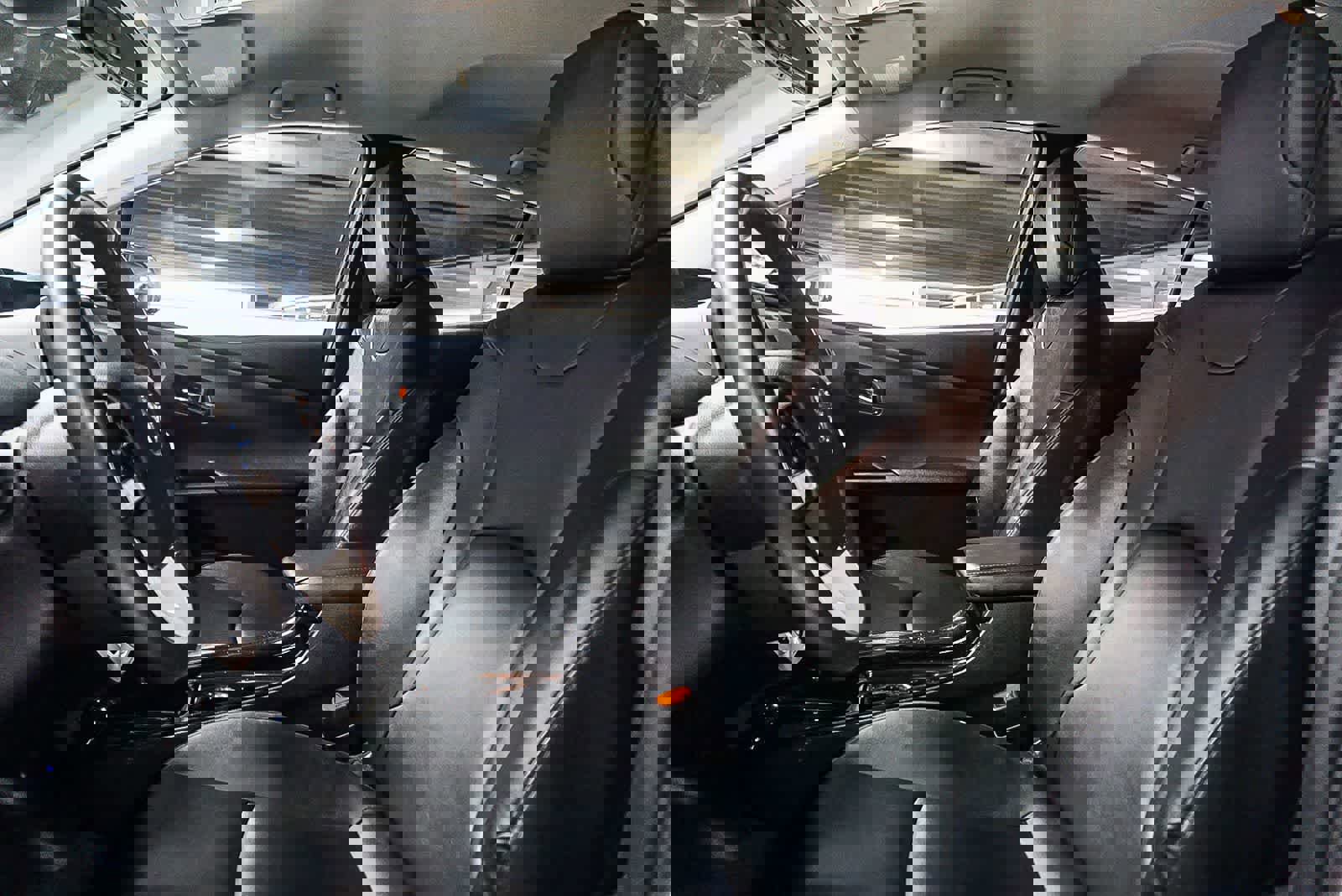 Certified 2019 Toyota Prius Prime Advanced w/ Carpet Mat Package image 18