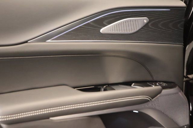 New 2026 Cadillac Lyriq Signature Luxury image 27