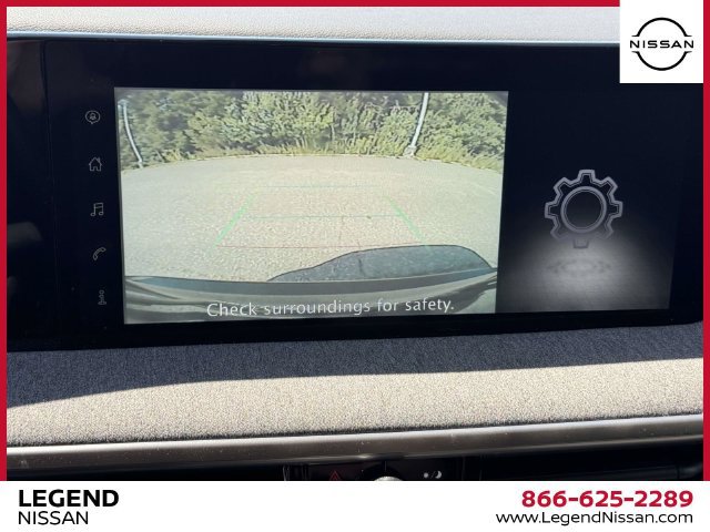 Certified 2025 Nissan Kicks SV AWD/4WD image 26