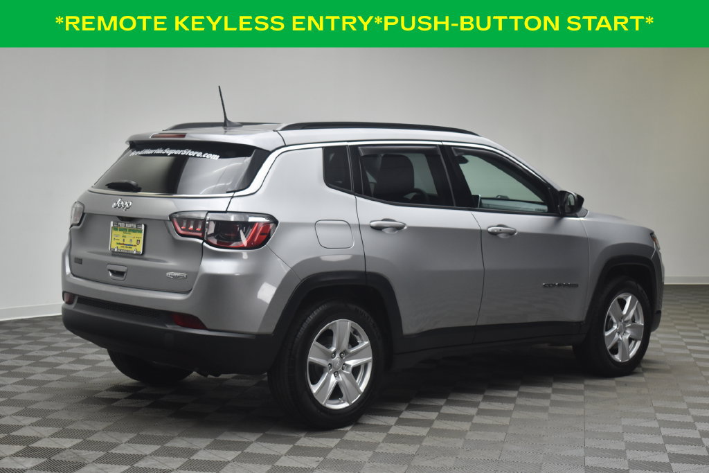 Used 2022 Jeep Compass Latitude FWD image 5