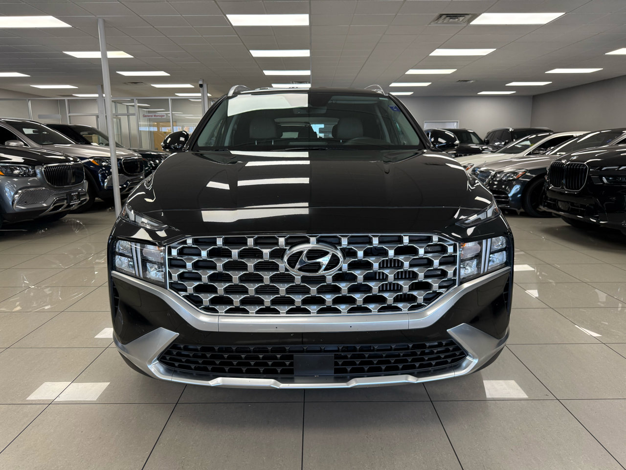 Used 2022 Hyundai Santa Fe SEL Convenience w/ Cargo Package image 3