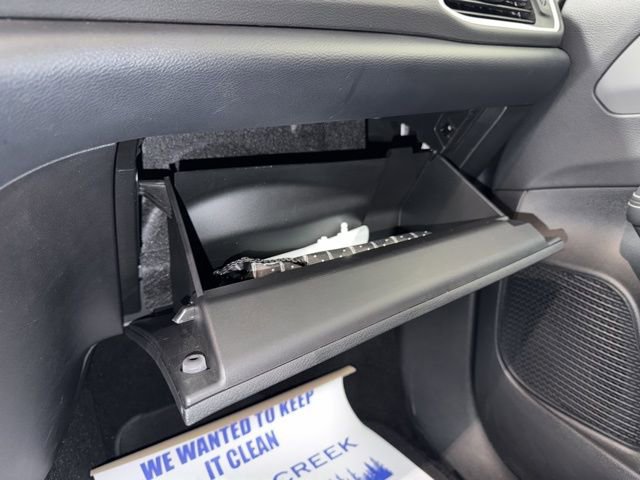 Used 2025 Chrysler Pacifica Select image 29