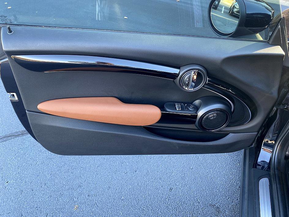 Used 2023 MINI Cooper S image 15