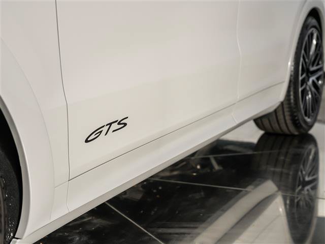 New 2026 Porsche Cayenne GTS AWD/4WD image 15