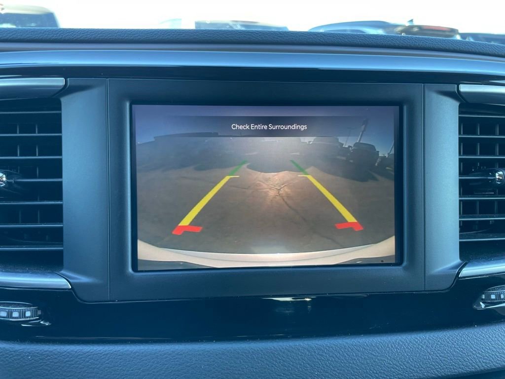 Used 2024 Chrysler Voyager LX image 21