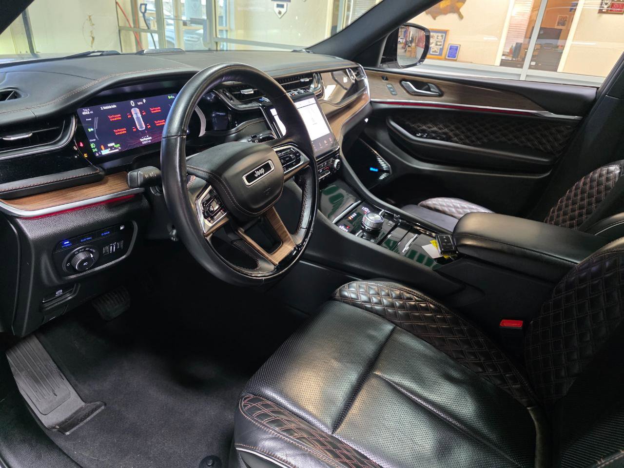 Used 2022 Jeep Grand Cherokee Summit image 16