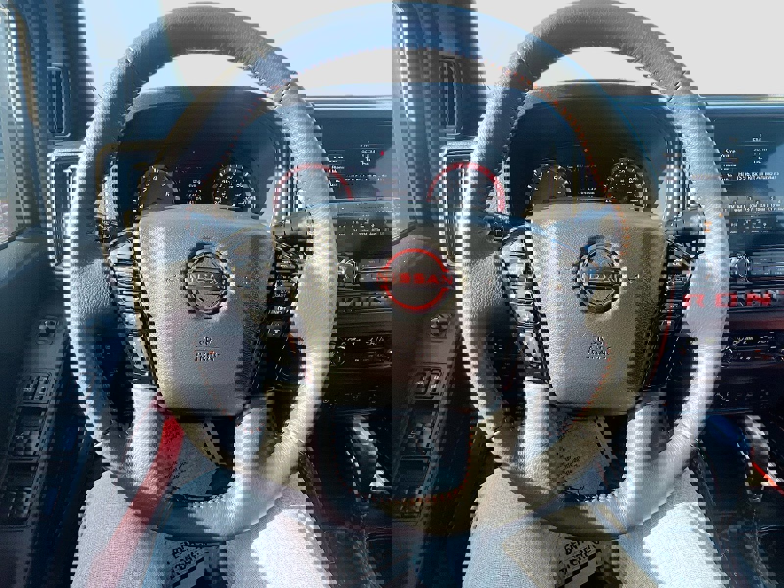 Used 2025 Nissan Frontier Pro-X w/ Pro Convenience Package image 11