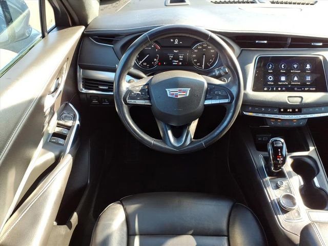 Certified 2023 Cadillac XT4 Premium Luxury w/ Cold Weather Package image 16