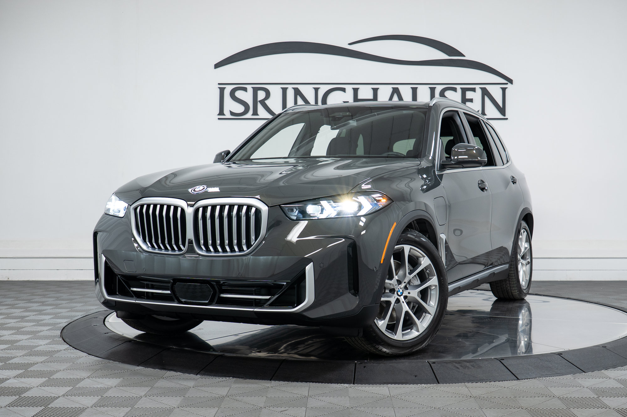 Used 2026 BMW X5 xDrive50e AWD/4WD image 29
