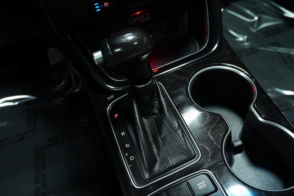 Used 2015 Kia Sorento SX image 21