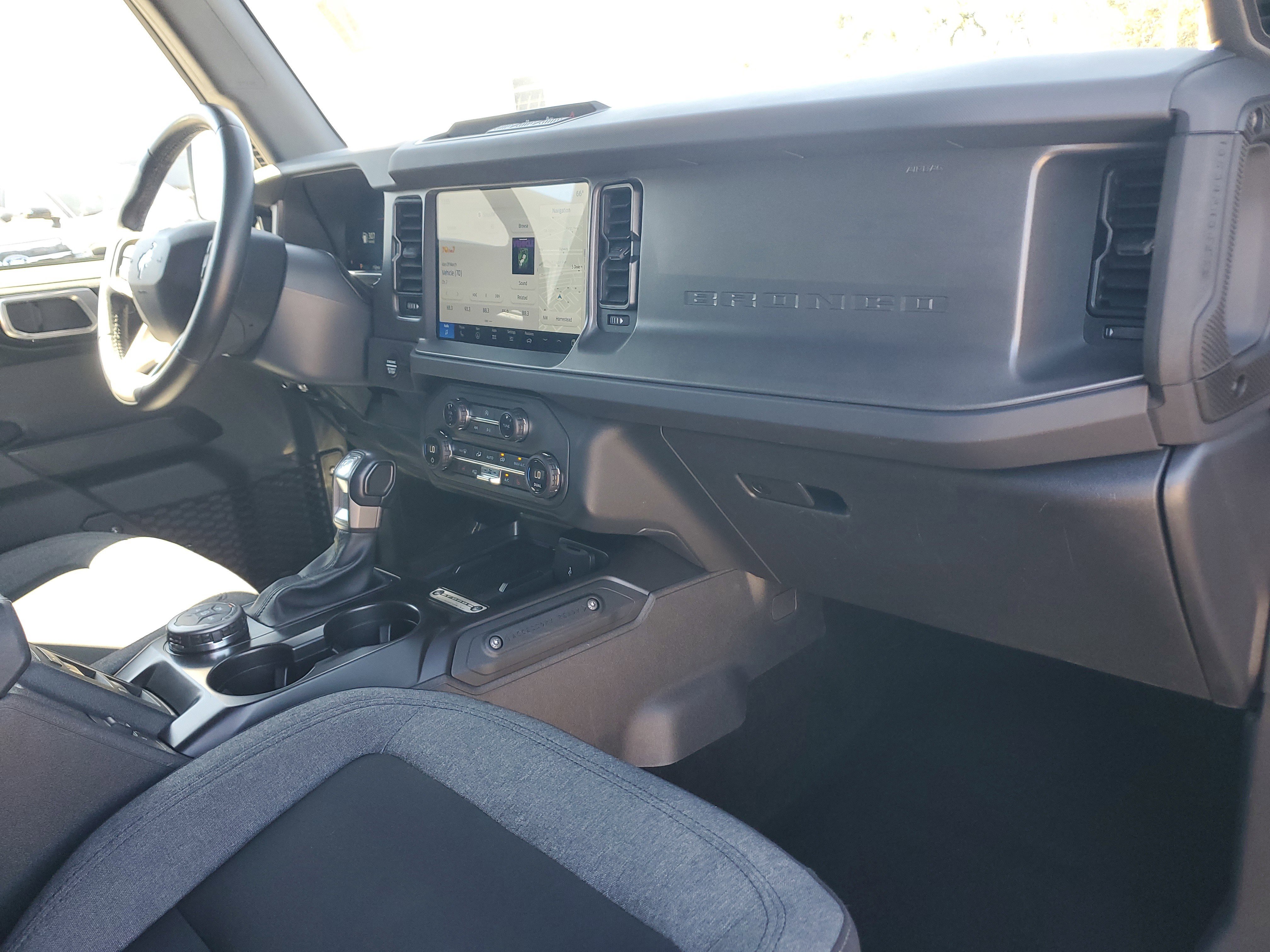 Used 2025 Ford Bronco Big Bend image 19