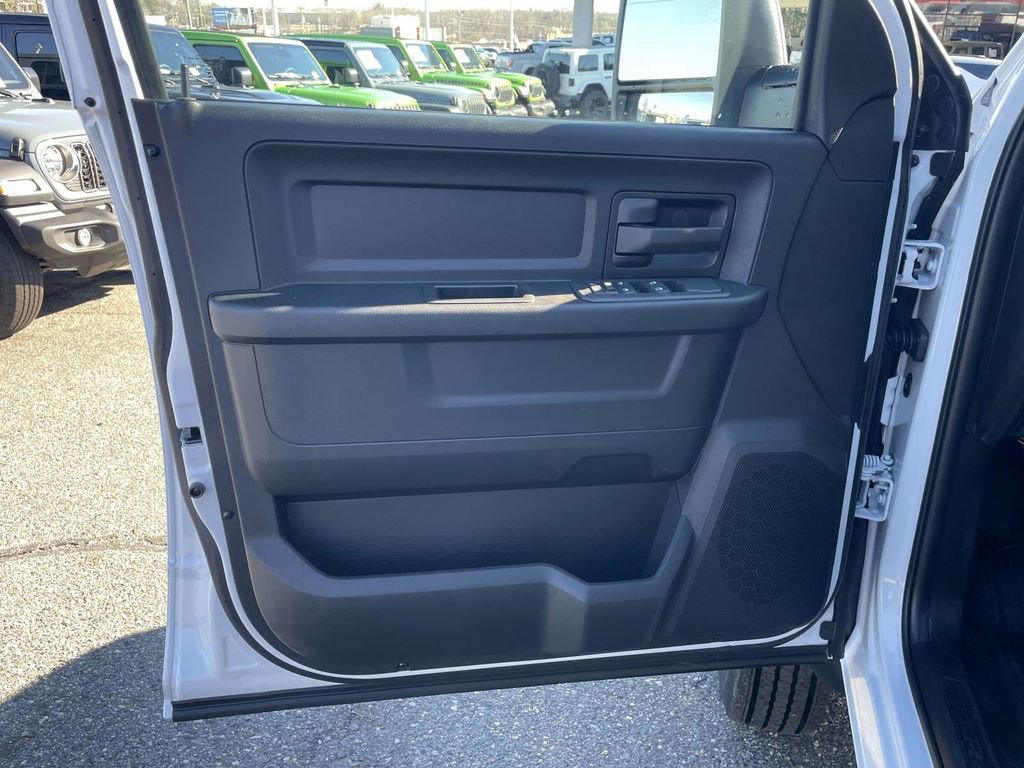 New 2026 RAM 4500 Tradesman w/ Chrome Appearance Group AWD/4WD image 21