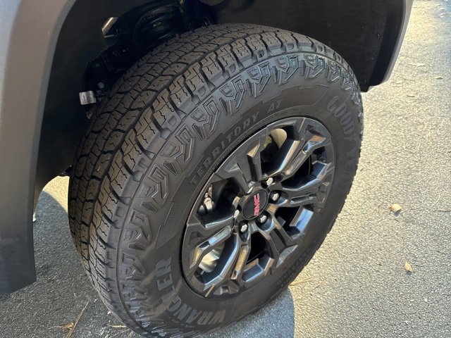 Used 2025 GMC Canyon Elevation w/ Convenience Package image 31