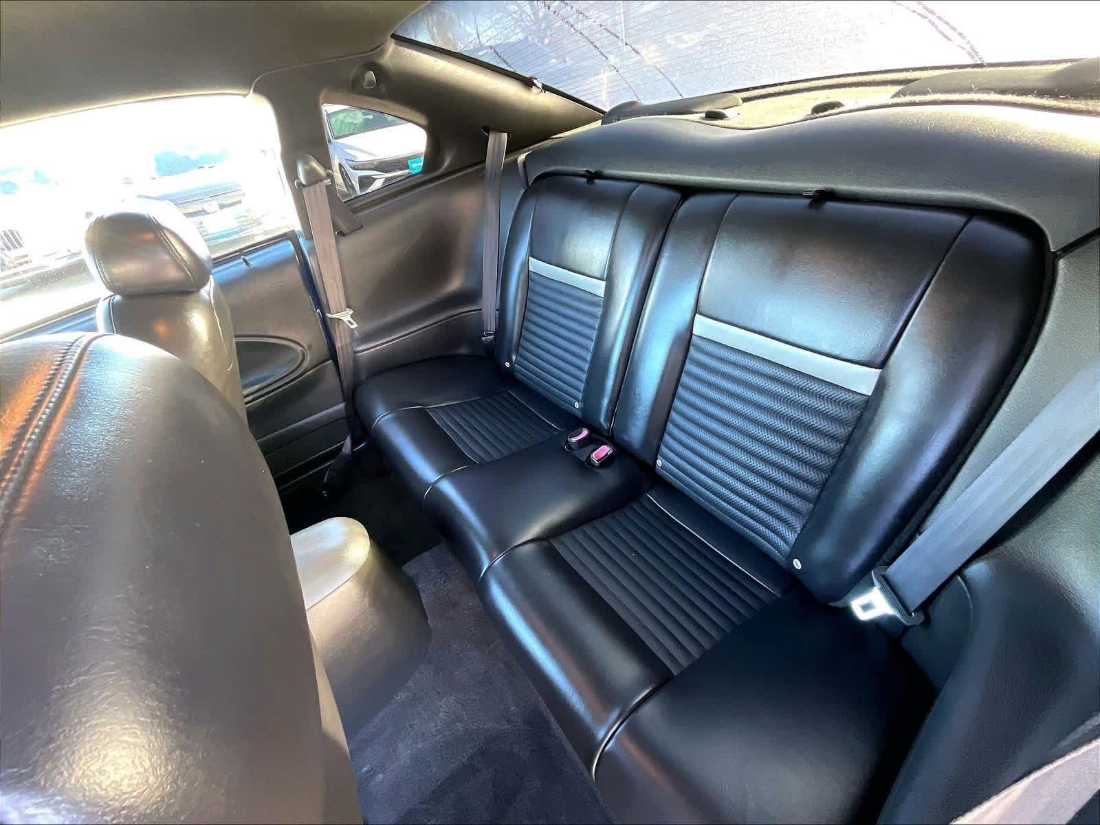 Used 2004 Ford Mustang Mach 1 RWD image 15