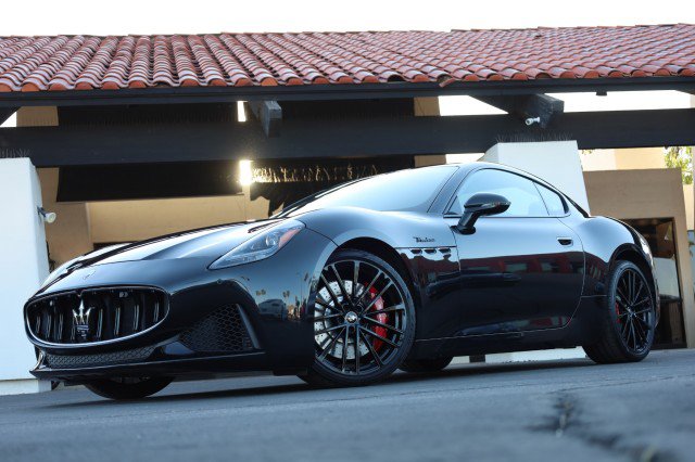 Used 2024 Maserati GranTurismo Modena image 3