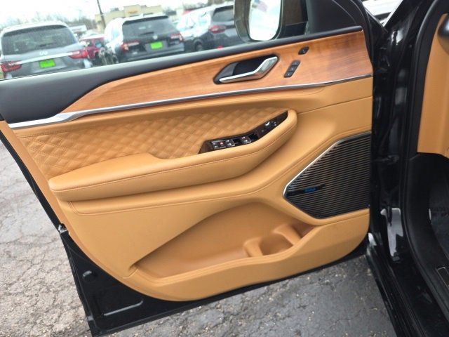 Used 2024 Jeep Grand Cherokee L Summit image 9