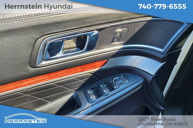 Used 2018 Ford Explorer Platinum AWD/4WD image 14