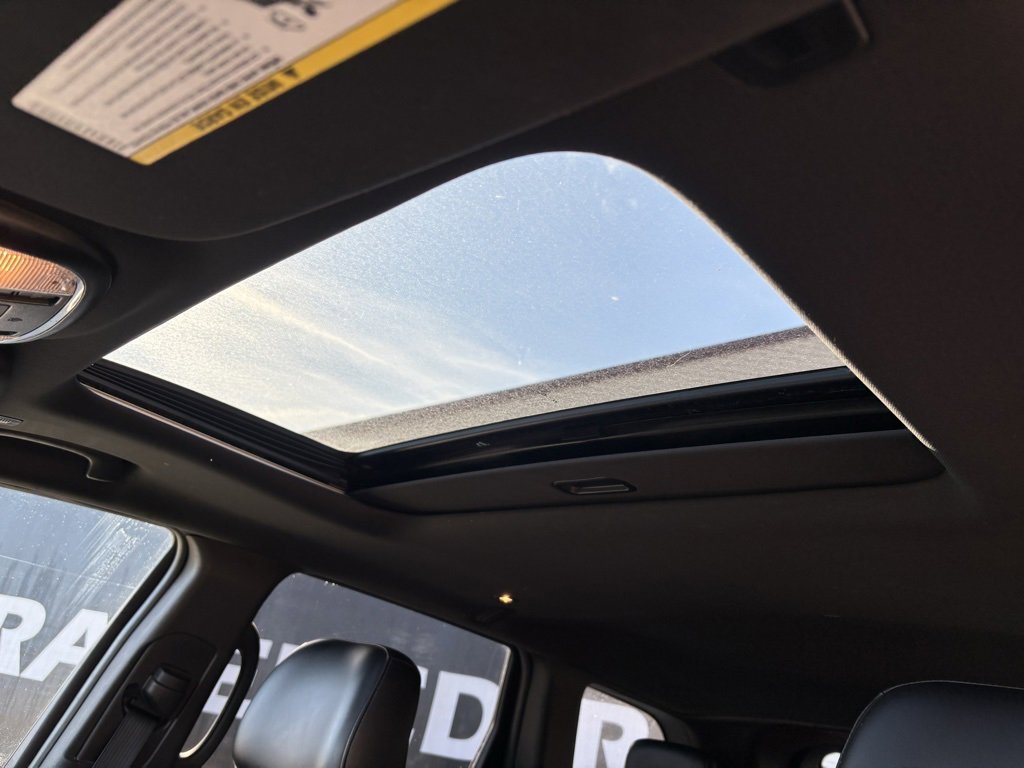 Used 2018 Jeep Grand Cherokee Altitude image 17