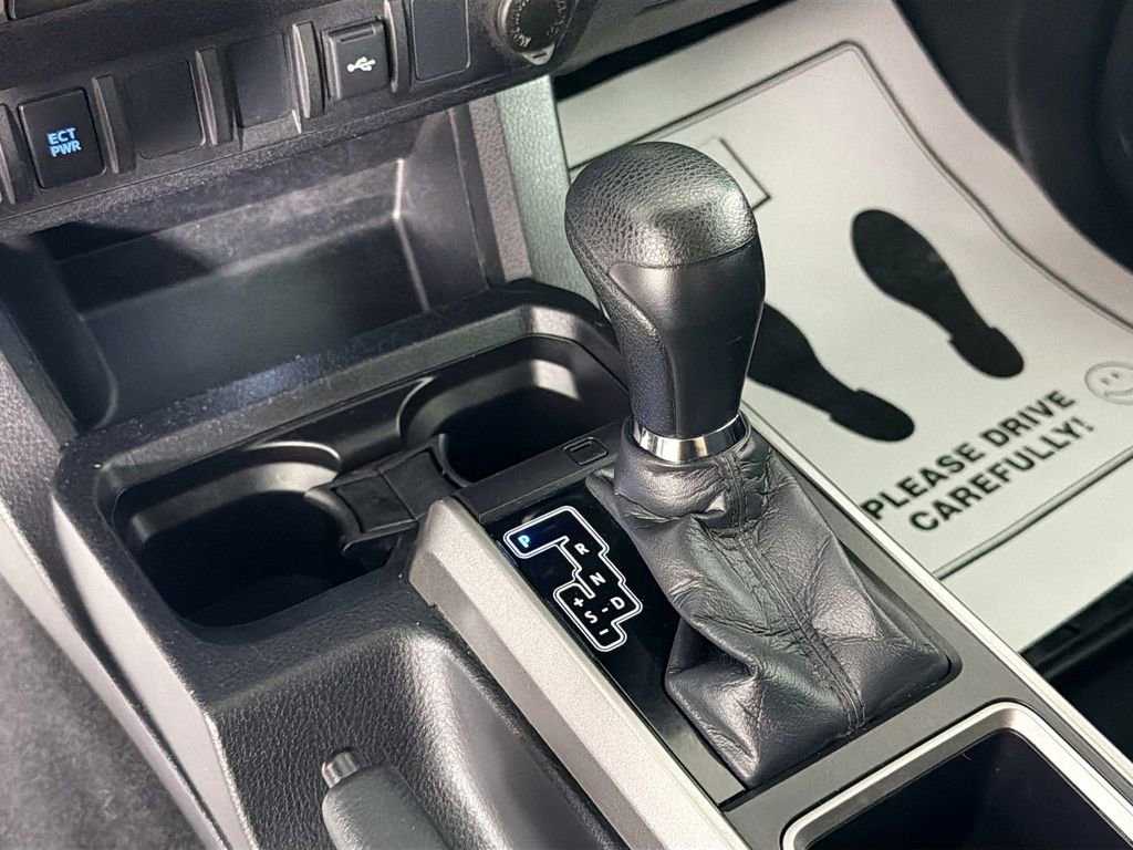 Used 2021 Toyota Tacoma TRD Off-Road image 16