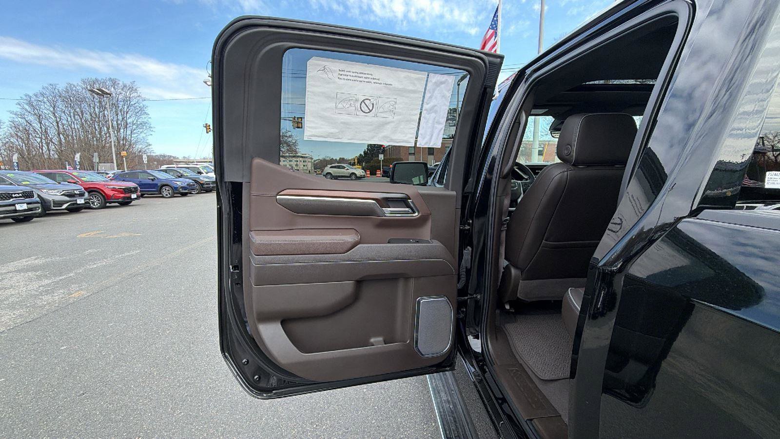 New 2025 GMC Sierra 1500 Denali w/ Denali Reserve Package image 34